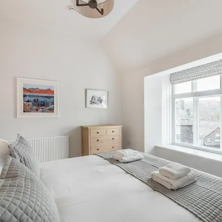 3 Bed In Market Place Oc-lr106 * Ambleside